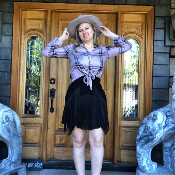 Plaid tie front button up top - Picture 1 of 5